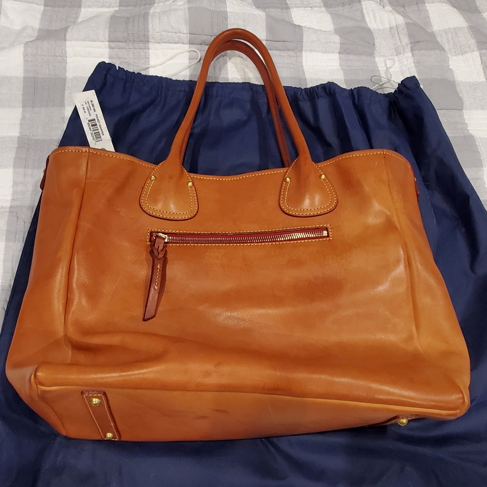 DOONEY & BOURKE HANDBAG